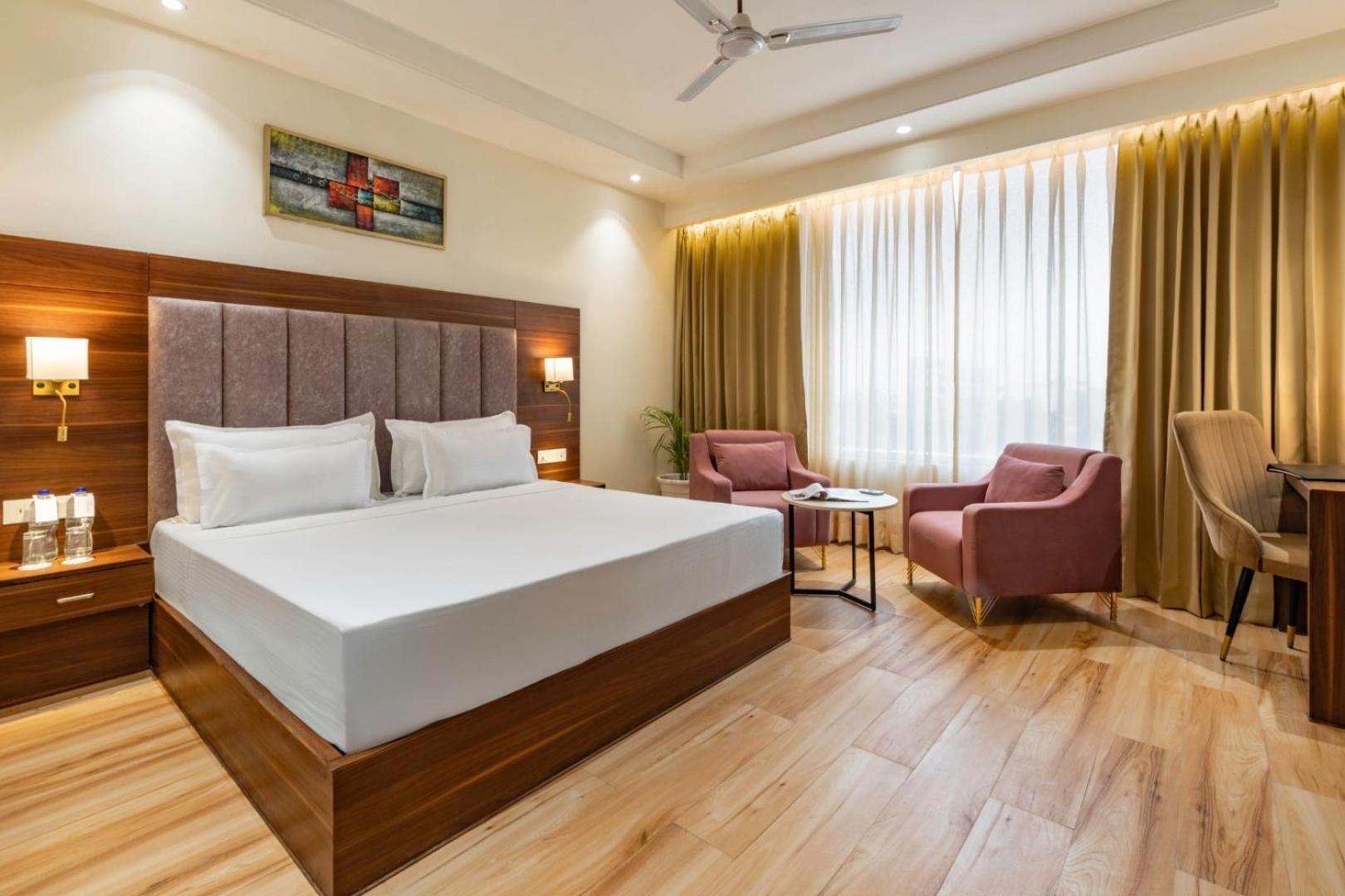 Clarks Inn Suites Agra Near Tajmahal Zewnętrze zdjęcie