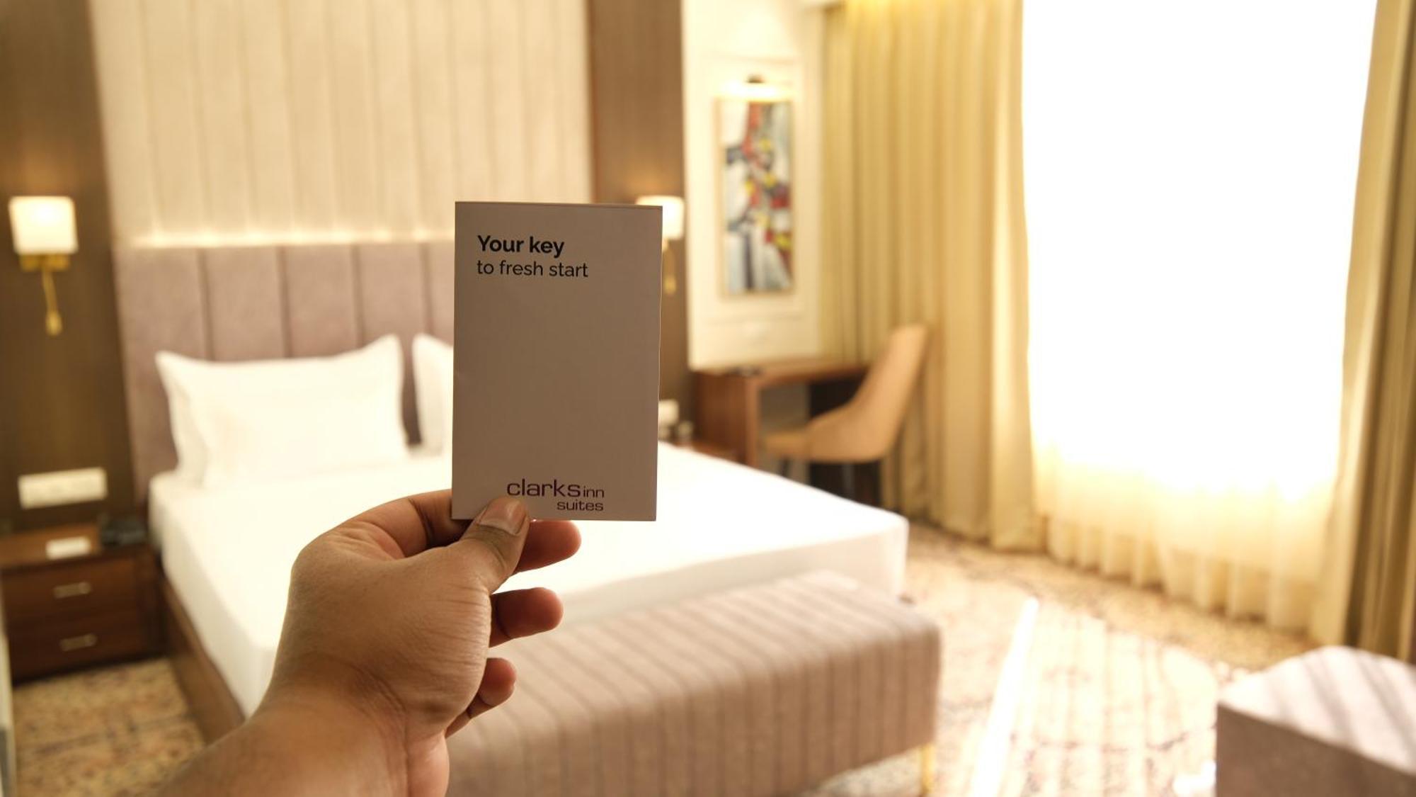 Clarks Inn Suites Agra Near Tajmahal Zewnętrze zdjęcie